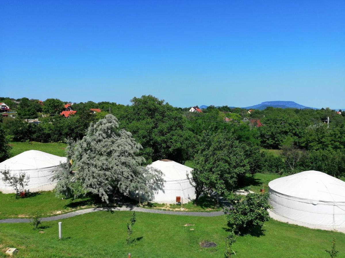 Jurta Balatongyörök